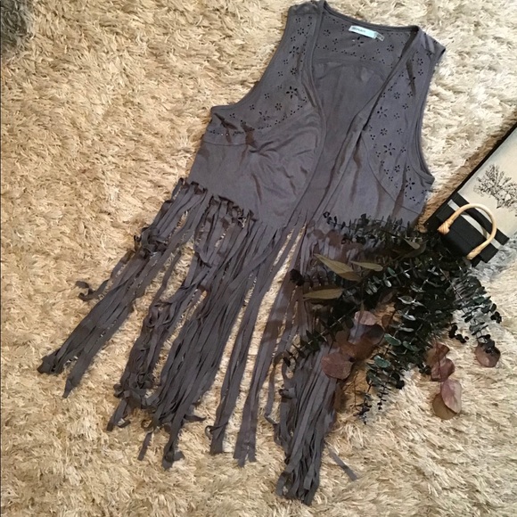 🤎 Tasseled vest - Picture 2 of 6